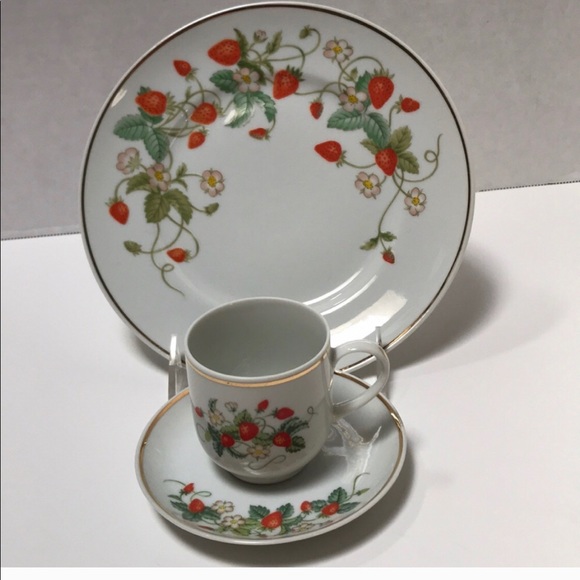 Vintage Avon porcelain Demitasse/Tea set. - Picture 10 of 10